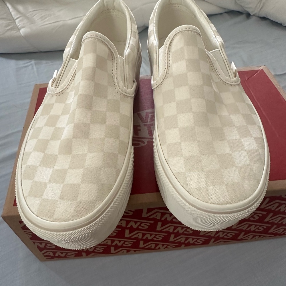 Cream platform checker vans stackform never worn